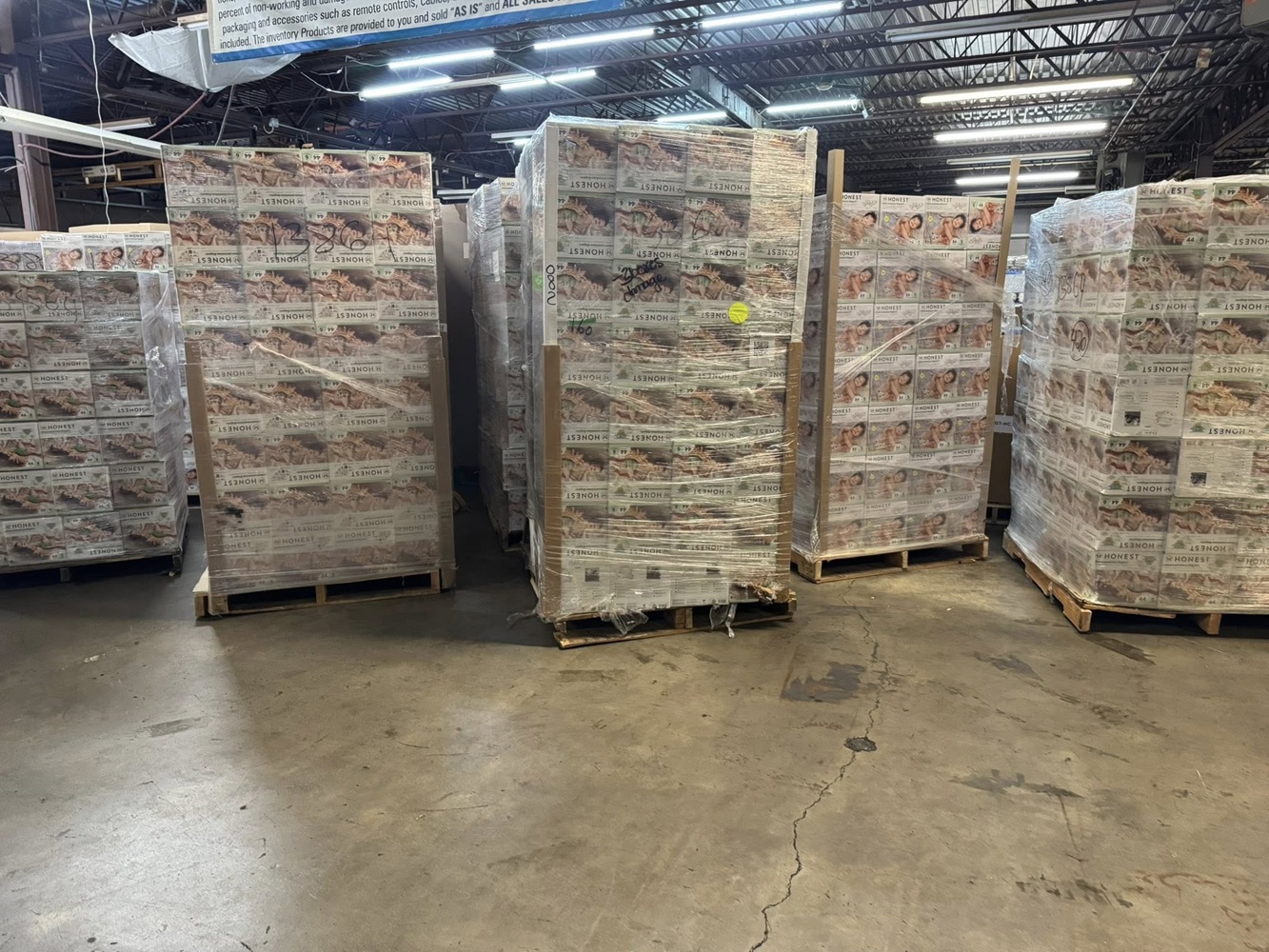 Baby Diapers Pallet Truckload 3 Baby Diapers Pallet Truckload