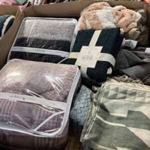 Buy Name Brand Bedding Pallets