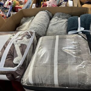 Buy Name Brand Bedding Pallets