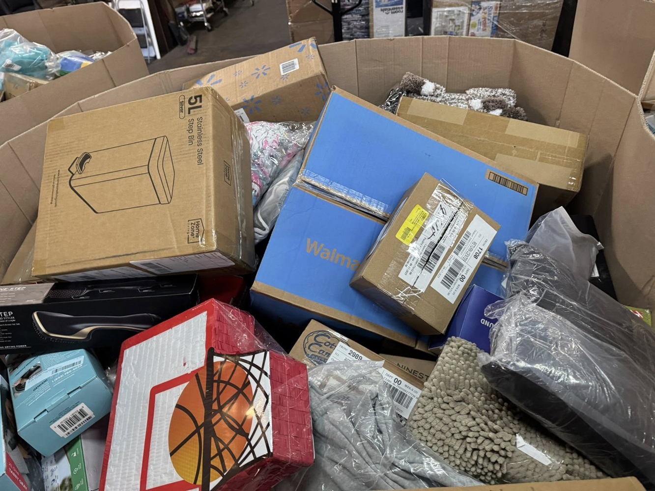 Walmart High-Count Pallet 13 Walmart High-Count Pallet