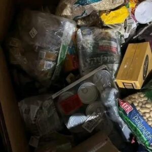 mixed pet food pallets