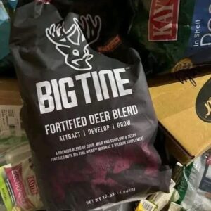 mixed pet food pallets