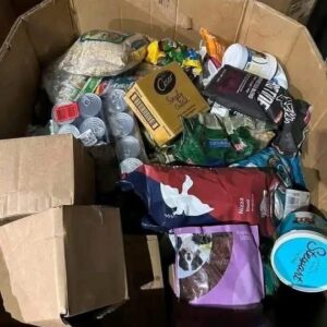 mixed pet food pallets