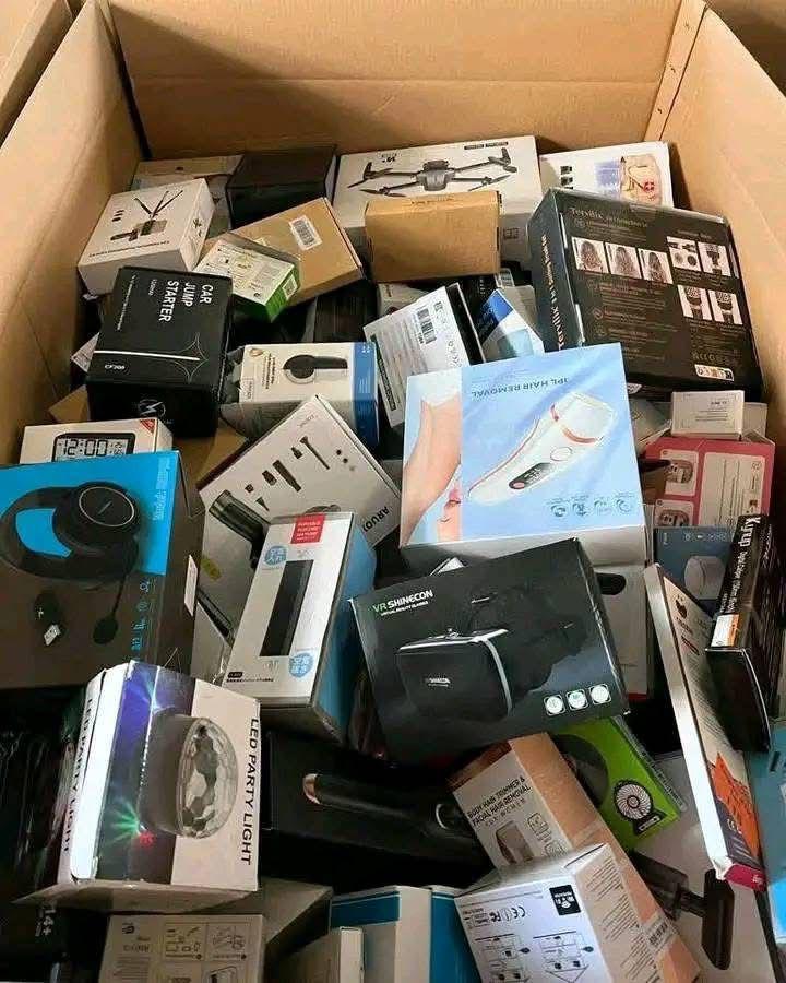 Amazon High Piece Count Electronic Pallets (7) Amazon High Piece Count Electronic Pallets